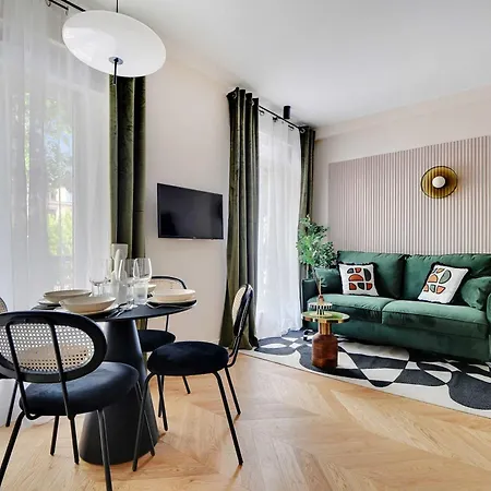 Apartment Entire Near The Eiffel Tower Paris