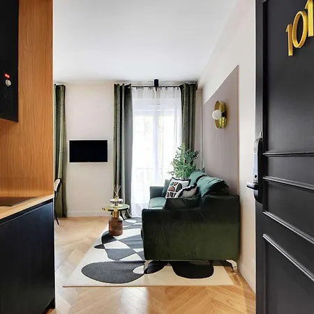 Entire Near The Eiffel Tower Apartment *
